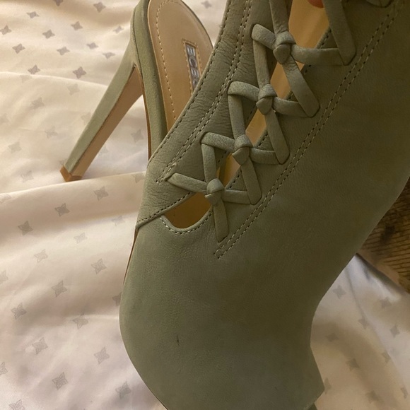 Heels to kill - Picture 4 of 5